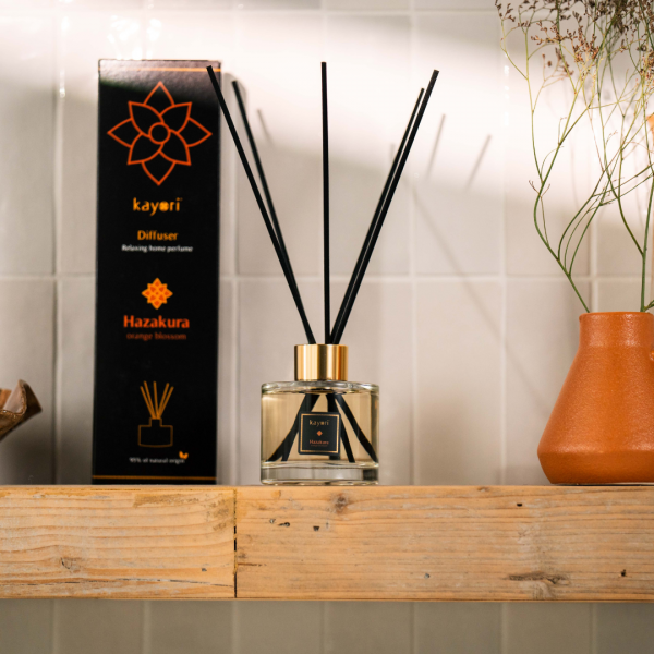 Kayori Doftpinnar 100ml - Hazakura