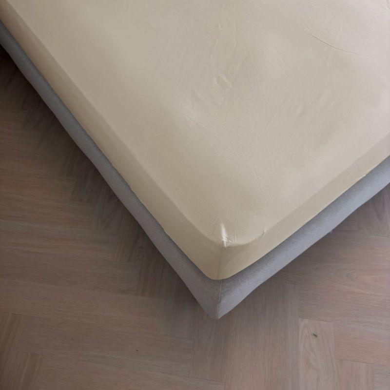 Kayori dra-på-lakan för bäddmadrass Isis i egyptisk bomullssatin – Sand